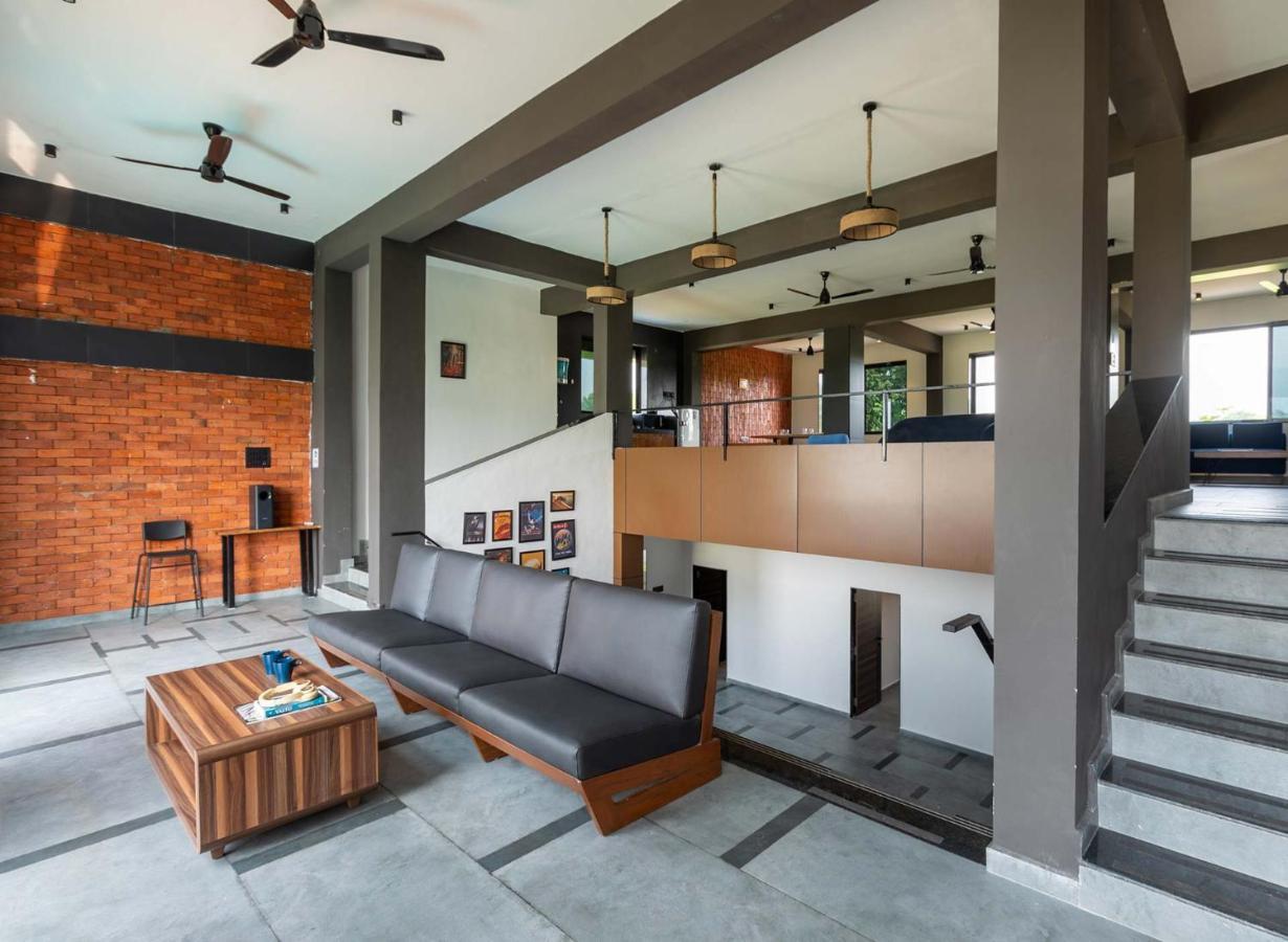 Two Villa By Stayvista With Infinity Pool, Farm & Mountain Views, Modern Interiors Karjat Bagian luar foto